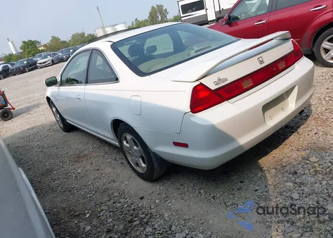 2000 Honda Accord 3.0 Ex from USA, damaged, VIN 1HGCG2255YA014741